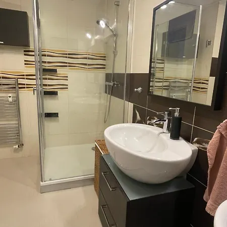 Modern In Center Appartement