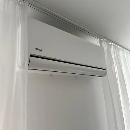 아파트 Modern In Center