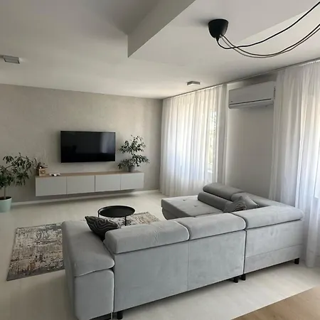 Modern In Center Appartement *