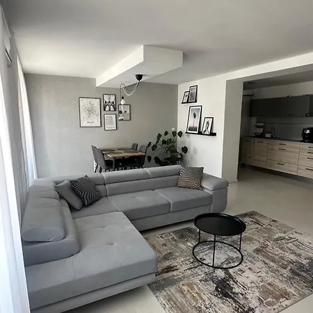 Modern In Center Appartement